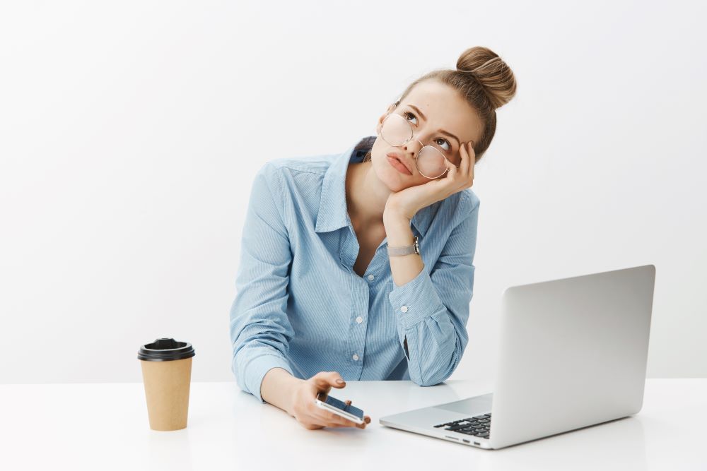 Sıkıcı Bir Kişiliğin 5 İşareti